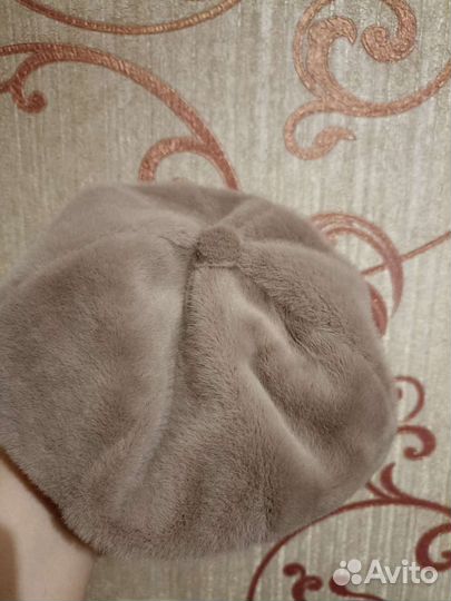 Берет женский