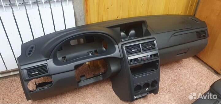 Панель приора 2