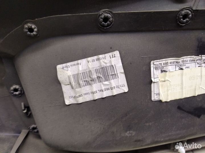 Обшивка двери передней правой 308 I 2007-2015