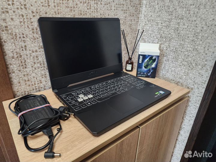 Мощный asus 120Hz/GTX1650 4Gb/i7 9750h/озу16Gb