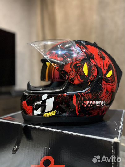 Мото шлем icon