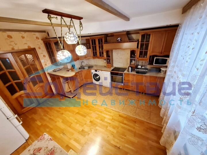 2-к. квартира, 72,9 м², 2/10 эт.