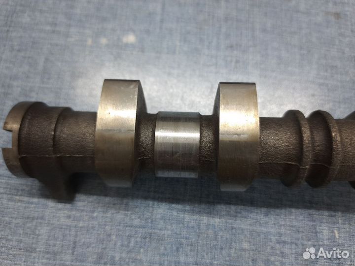 Распредвал вп. Mazda 6 gg L813421