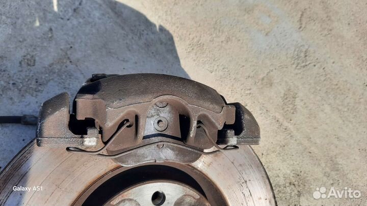 Тормозной суппорт передний правый Citroen c4 b7