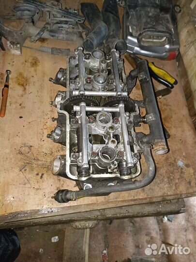 Голова целиндров Кавасаки Zzr 400-2