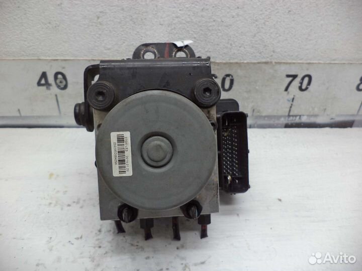 Блок ABS Kia Sorento 2 XM 589201U000