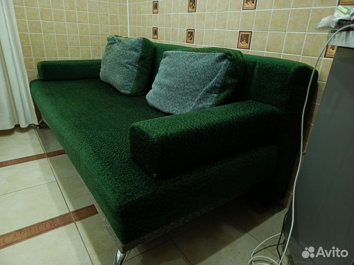 Диван прямой раскладной бу