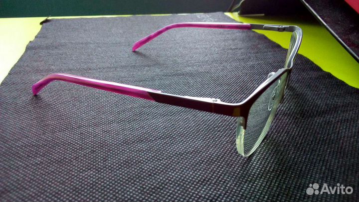 Очки с футляром