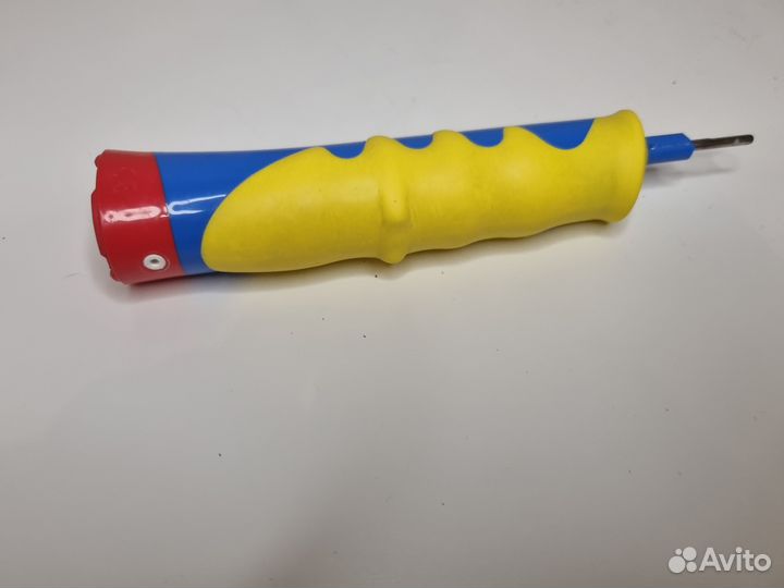 Электрическая зубная щетка braun детская