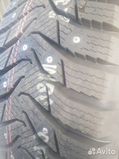Kumho Wattrun VS31 215/65 R17