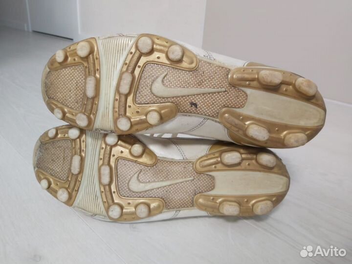 Бутсы Nike Tiempo Ronaldinho