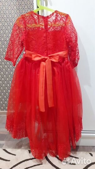 Нарядное платье для девочки на 7-9 лет