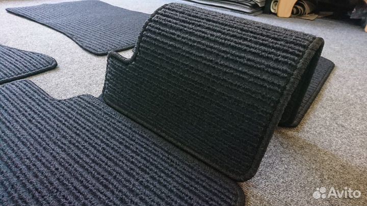 Оригинальные коврики для Mercedes Benz W126