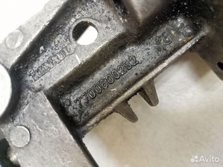 Насос масляный Рено Laguna 1 X56