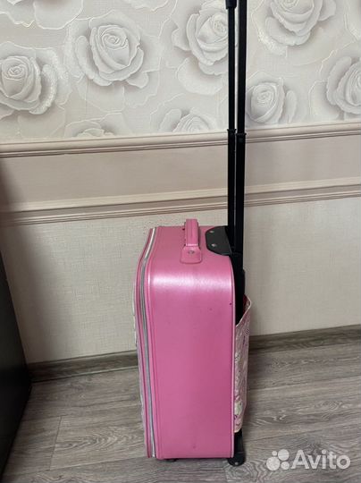 Чемодан на колесах