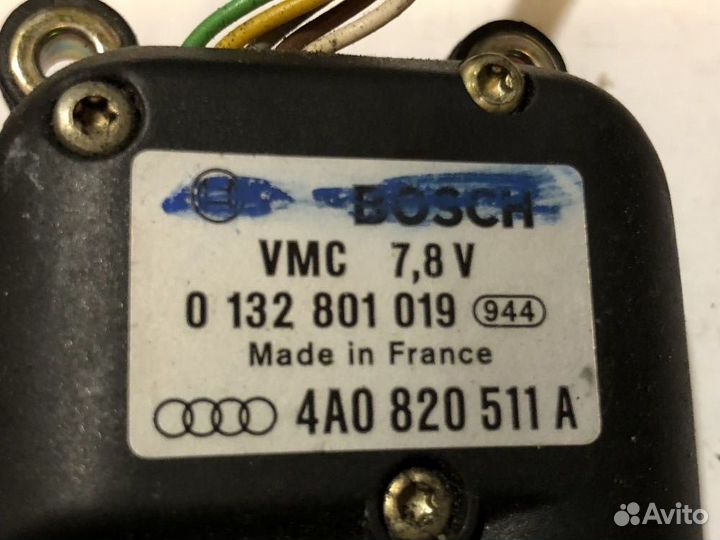 Audi A6 C4 Моторчик заслонки отопителя