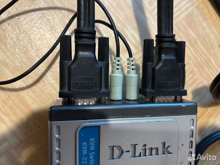 D-Link KVM переключатель Switch KVM-221