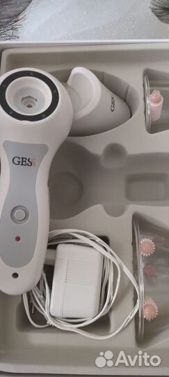 Вакуумный массажер для тела и лица