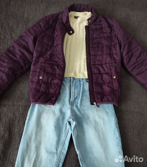 Пакет вещей, джинсы, пуловер, бомбер, ветровка