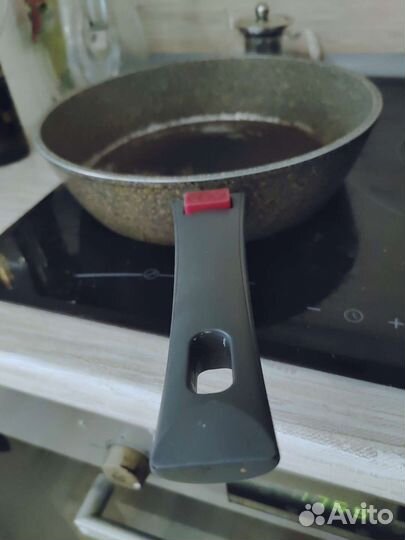 Толстостенная Сковорода 28 см/ Форма для запекания