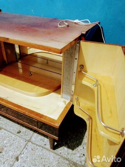 Тумба-бар +подсветка бу винтаж/антиквариат/Румыния