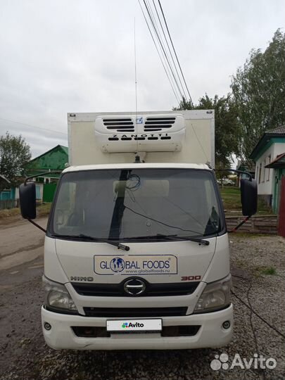 Hino 300 (Dutro), 2013
