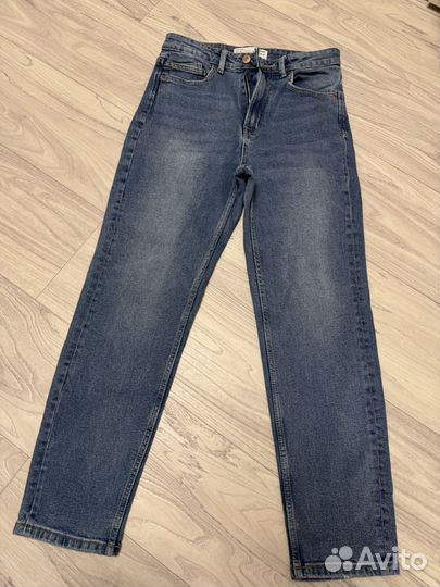 Джинсы bershka mom 38