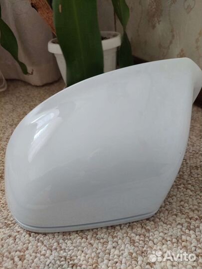 Пластиковая крышка на зеркало заднего вида audi q5