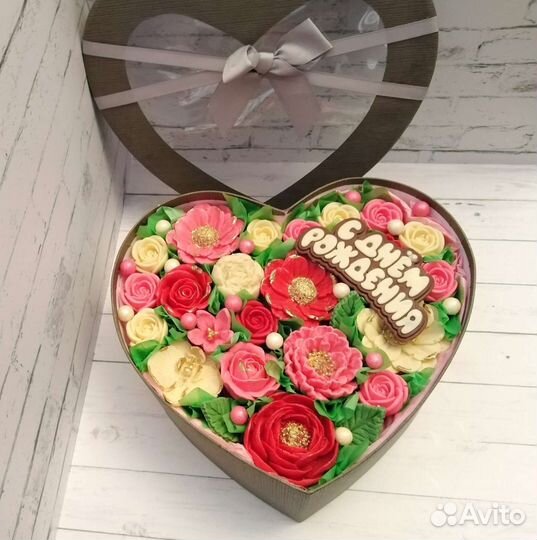 Подарочные шоколадные наборы и букеты