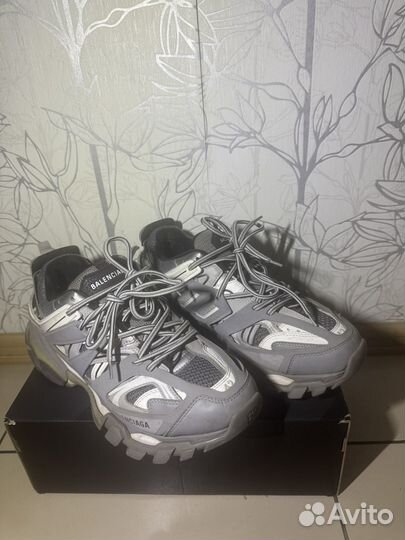 Balenciaga track 1 оригинал