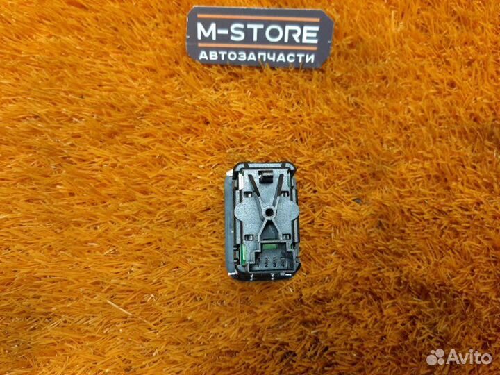 Кнопка стеклоподъемника передняя левая