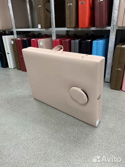 Массажная кушетка