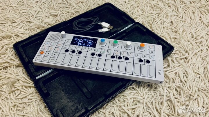 Teenage engineering OP 1