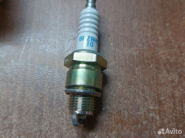 Свеча зажигания NGK BPZ8HS-10 3133