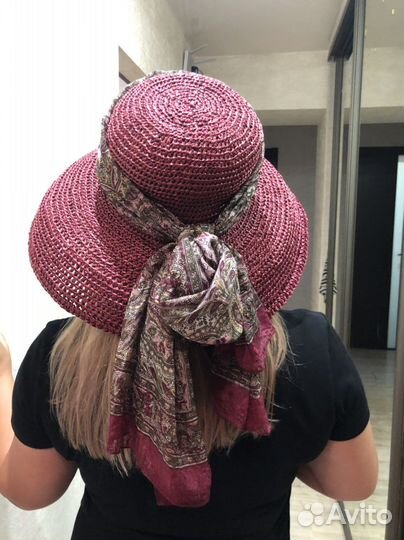 Шляпы, сумки вязаные крючком из рафии