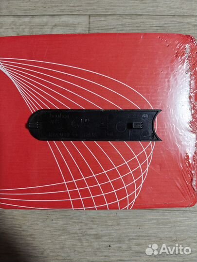 Шильдик молдинг Renault Master