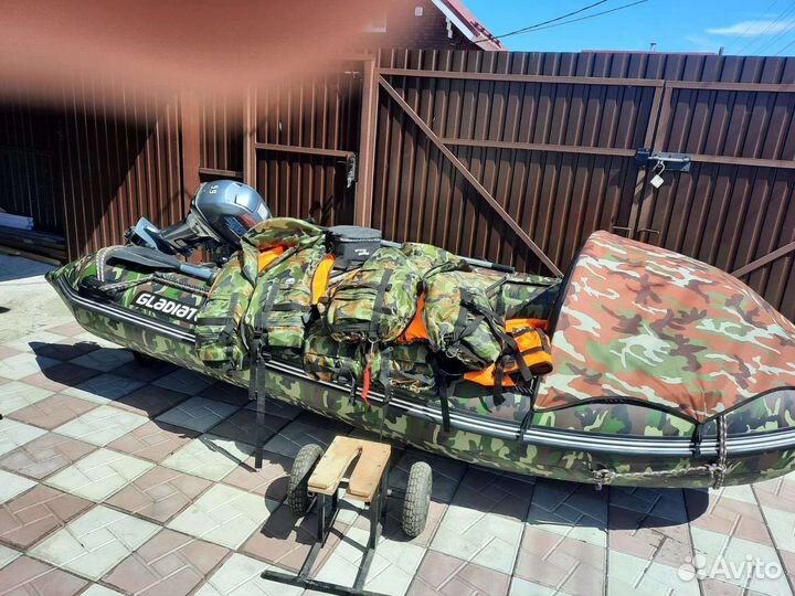 Лодка нднд с мотором 9.9