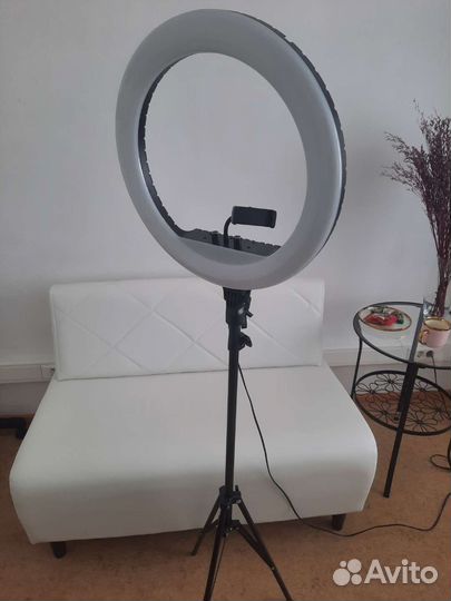 Кольцевая лампа 45 см со штативом