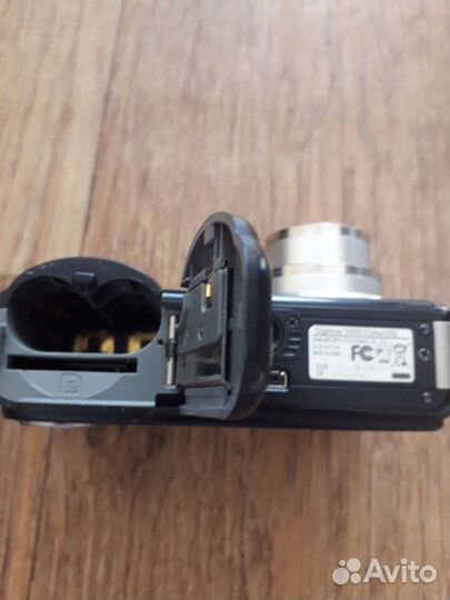 Компактный фотоаппарат