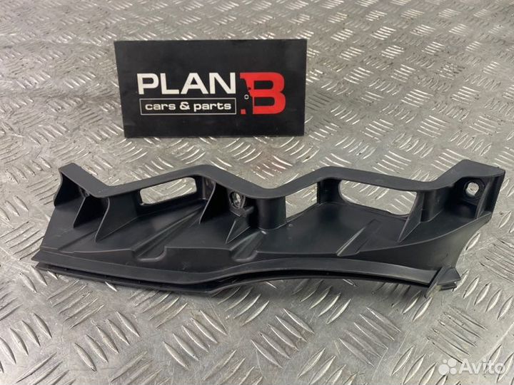 Крепление фары правое Volkswagen Passat B6