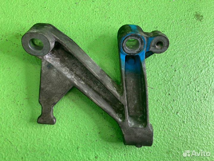 Кронштейн генератора MAN TGS