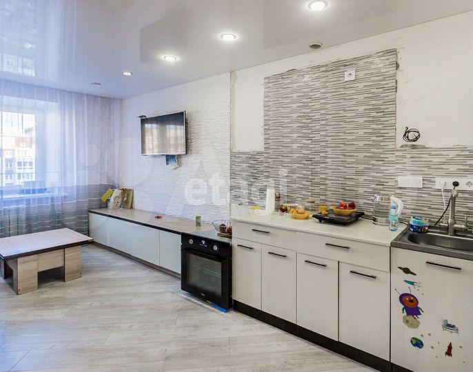 2-к. квартира, 62 м², 9/12 эт.