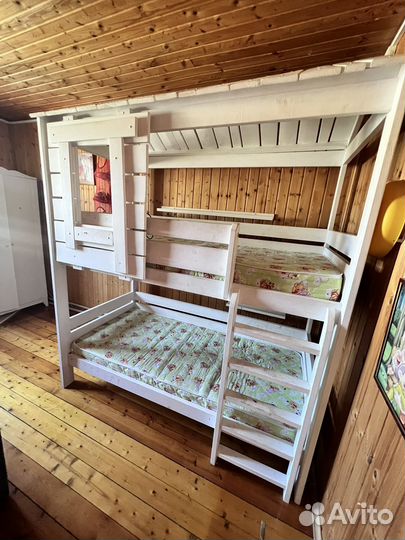 Двухъярусная кровать бу с матрасами