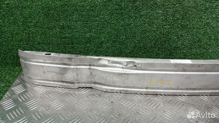 Усилитель бампера Audi A6 Передний