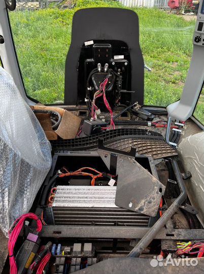 Кабина трактора CNH T8.360