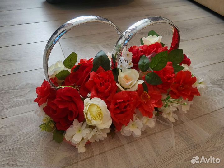 Свадебные украшения на машину