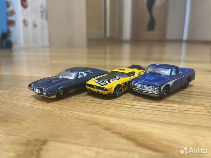 Hot wheels машинки
