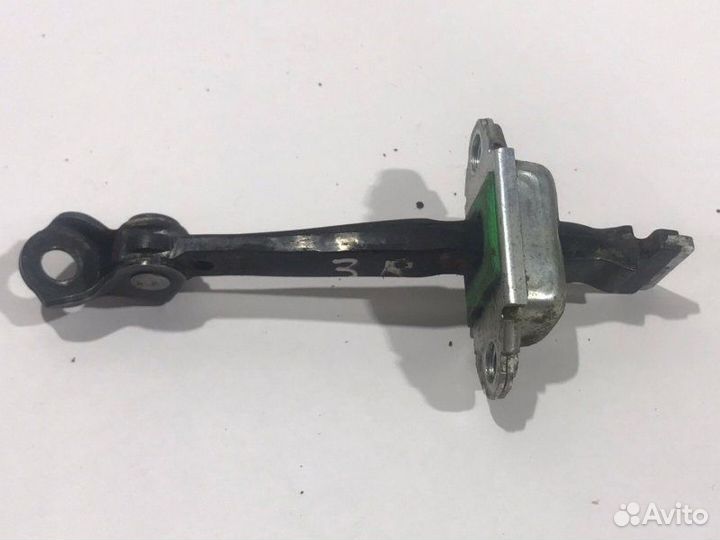 Ограничитель двери задний левый Hyundai Elantra HD