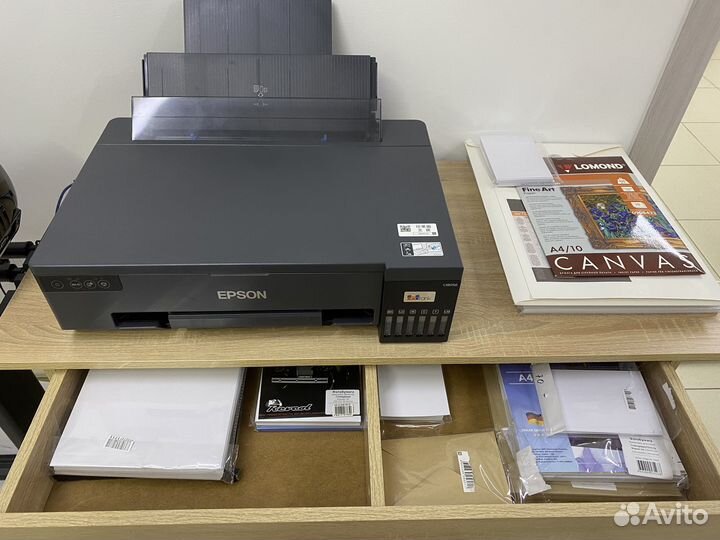 Epson l18050 принтер для фото А3 практически новый