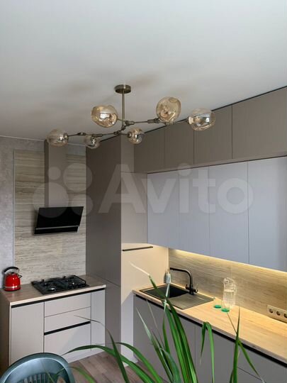 2-к. квартира, 71,8 м², 2/6 эт.
